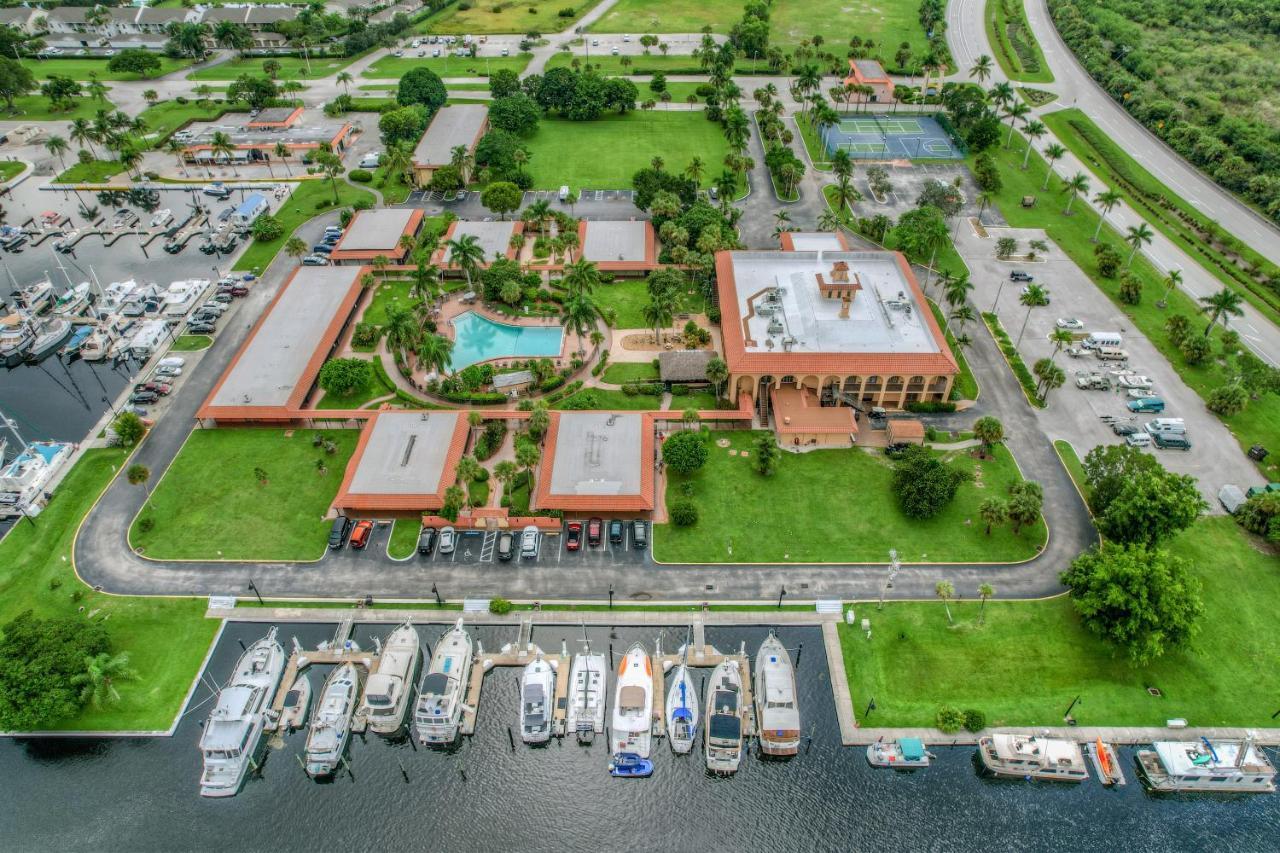 Port Of The Islands Everglades Adventure Resort Bagian luar foto